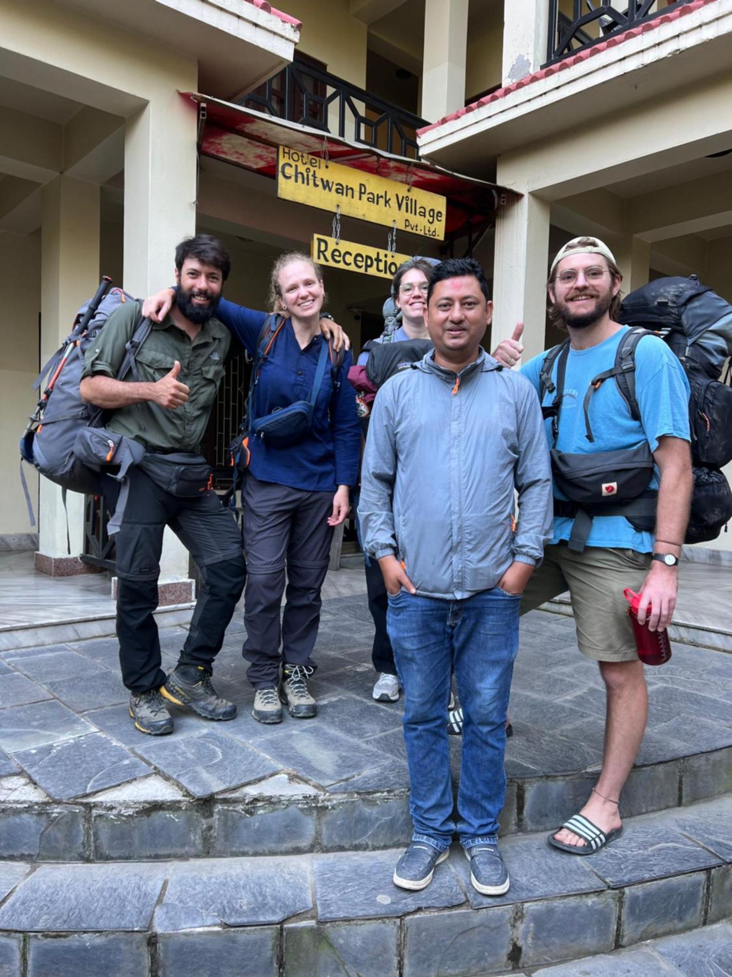 Hotel Chitwan Park Village Sauraha Exterior foto